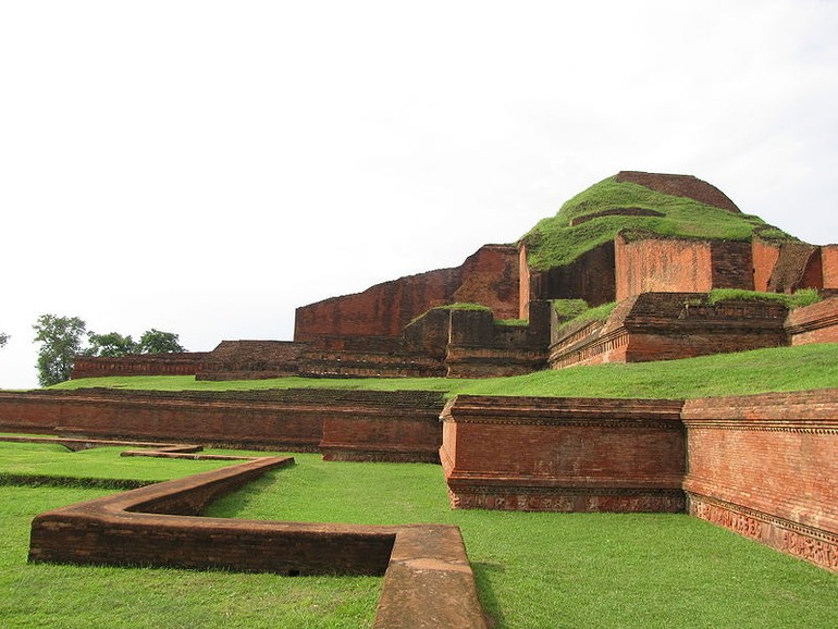 Somapura Mahavihara, một đại cổ tự tại Paharpur, Naogaon, Bangladesh